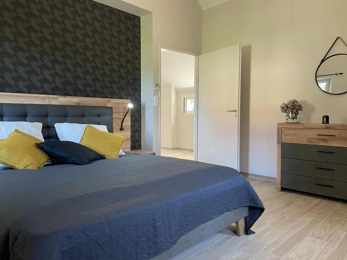 Gite De Charme Avec Terrasse Privative Et Grand Jardin Pres Du Parc Le Pal - Fr-1-489-339 Thiel-sur-Acolin